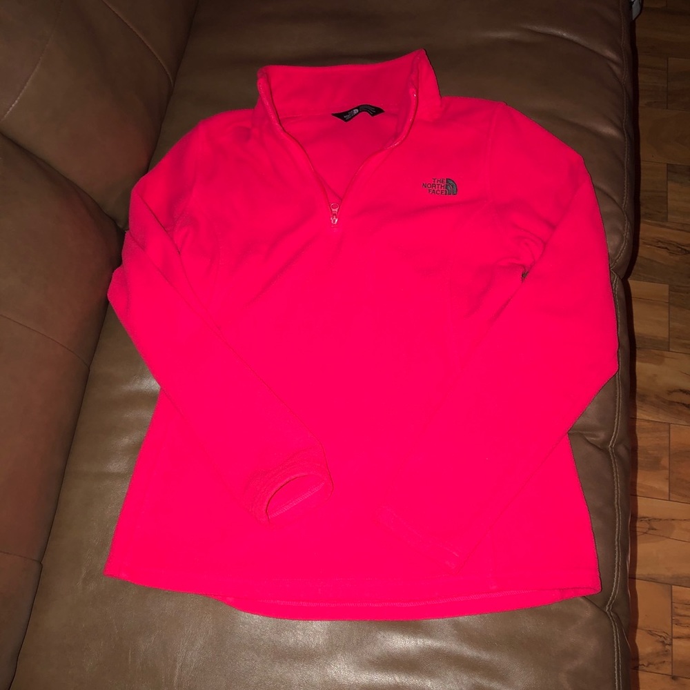 Women’s North Face fleece pullover